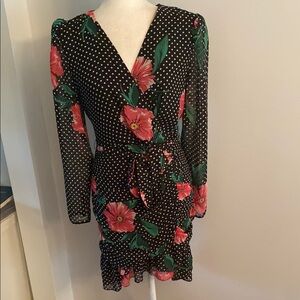 BCBGMAXAZRIA size 4 excellent condition dress